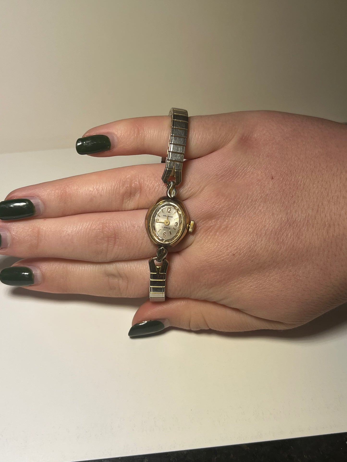 6” {stretchy} 1950’s Vintage 2 Toned Watch